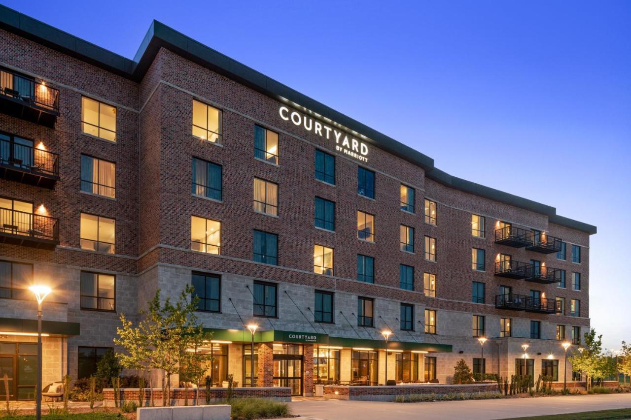 Courtyard By Marriott Houston Northeast Hotel Ngoại thất bức ảnh