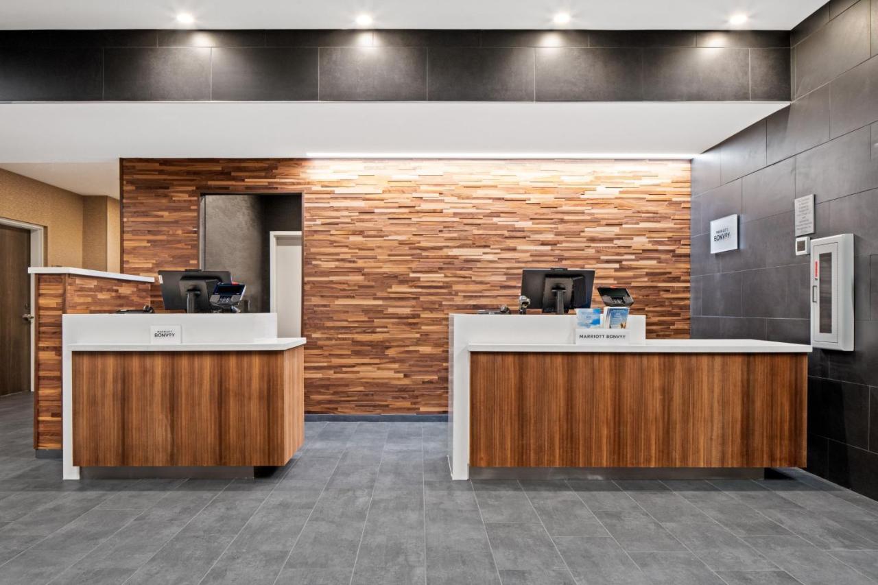 Courtyard By Marriott Houston Northeast Hotel Ngoại thất bức ảnh