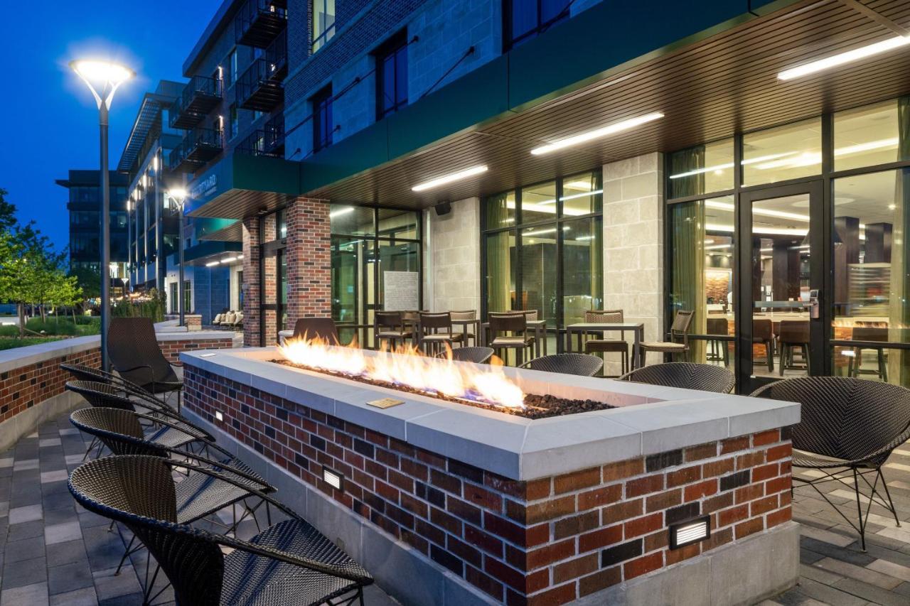 Courtyard By Marriott Houston Northeast Hotel Ngoại thất bức ảnh